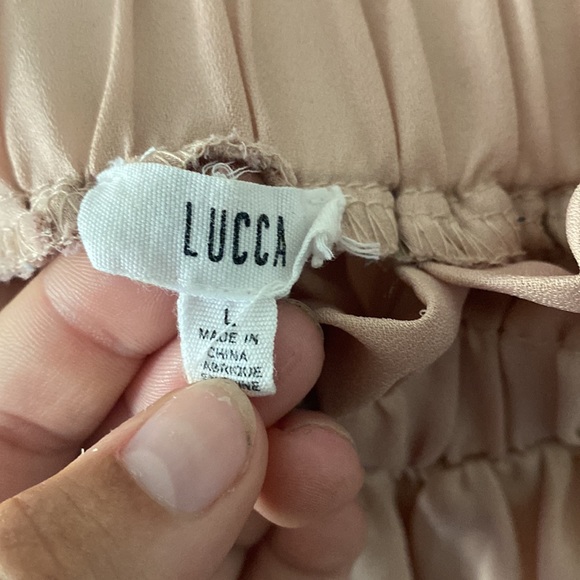 Blush off the shoulder top - Picture 3 of 3